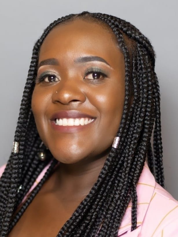 Mrs Sa headshot
